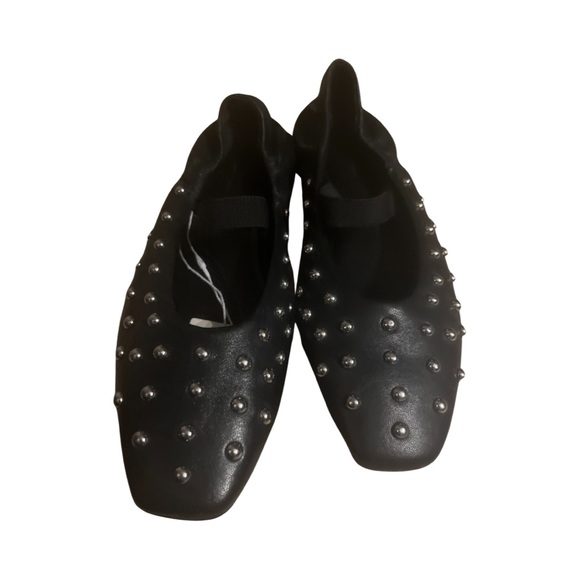 Design Concept Studio Shoes - NWT Design Concept Studio Black leather Stud Detail Ballet Flats size 10